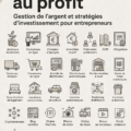 Femme souriante analysant des graphiques financiers pour son entreprise.