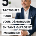 Une jeune femme agent immobilier souriante présentant une maison à vendre, symbolisant le succès professionnel.