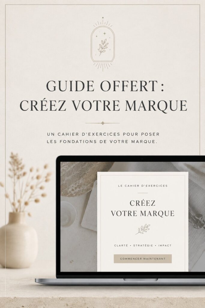 Femme consultant un guide sur la création de marque, dans un cadre chaleureux et accueillant.